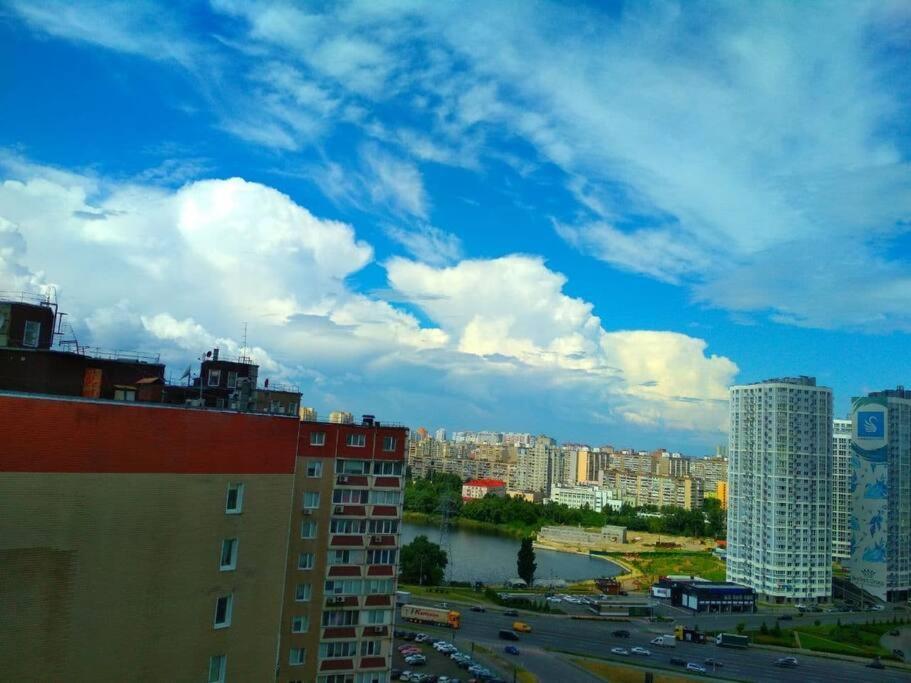 Уютная Квартира Метро Харьковская 3 Мин, Паспорт-Сервис, Аэропорт Борисполь Kyiv Exterior photo